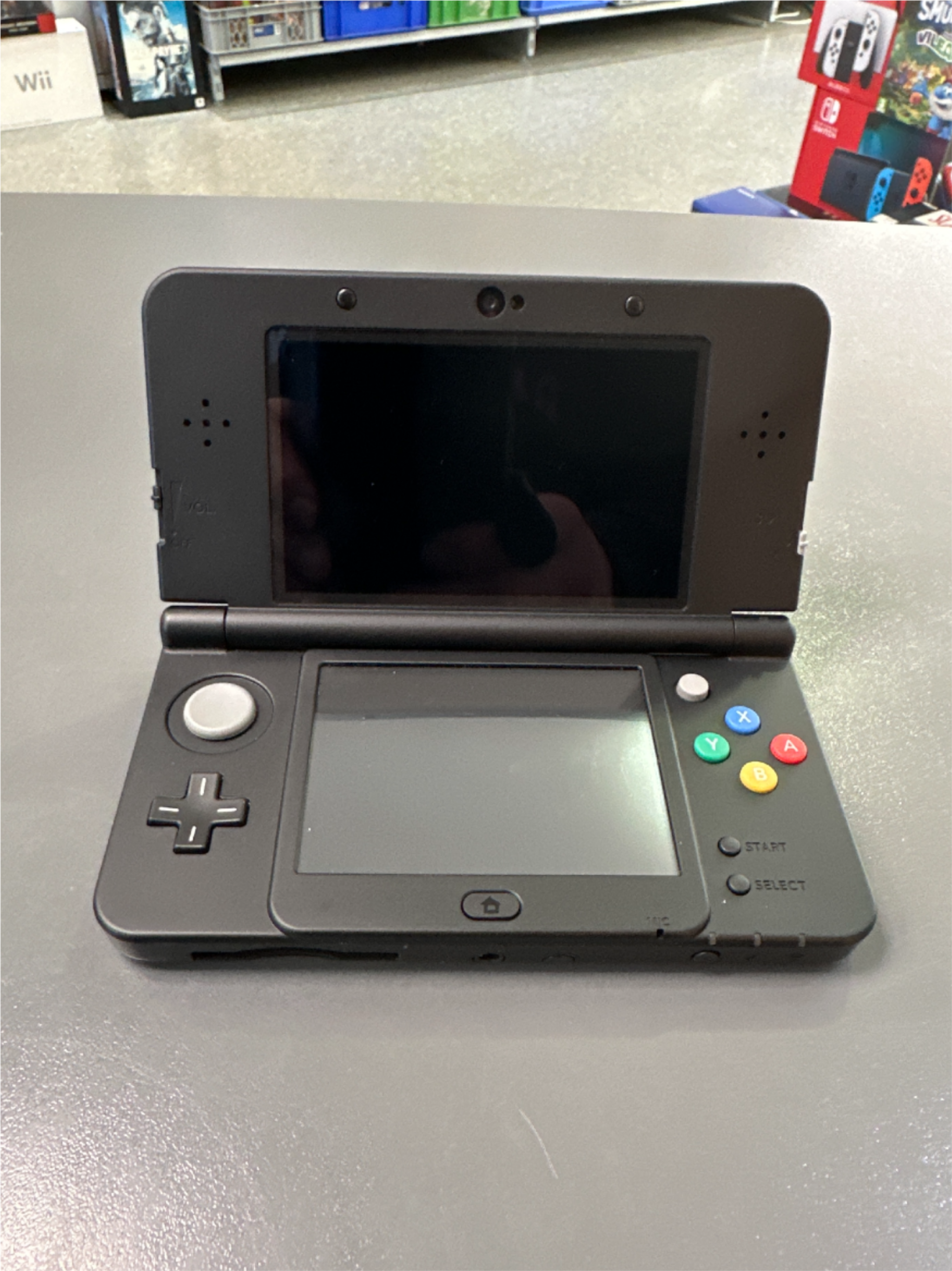 New Nintendo 3DS schwarz * gebraucht toller Zustand