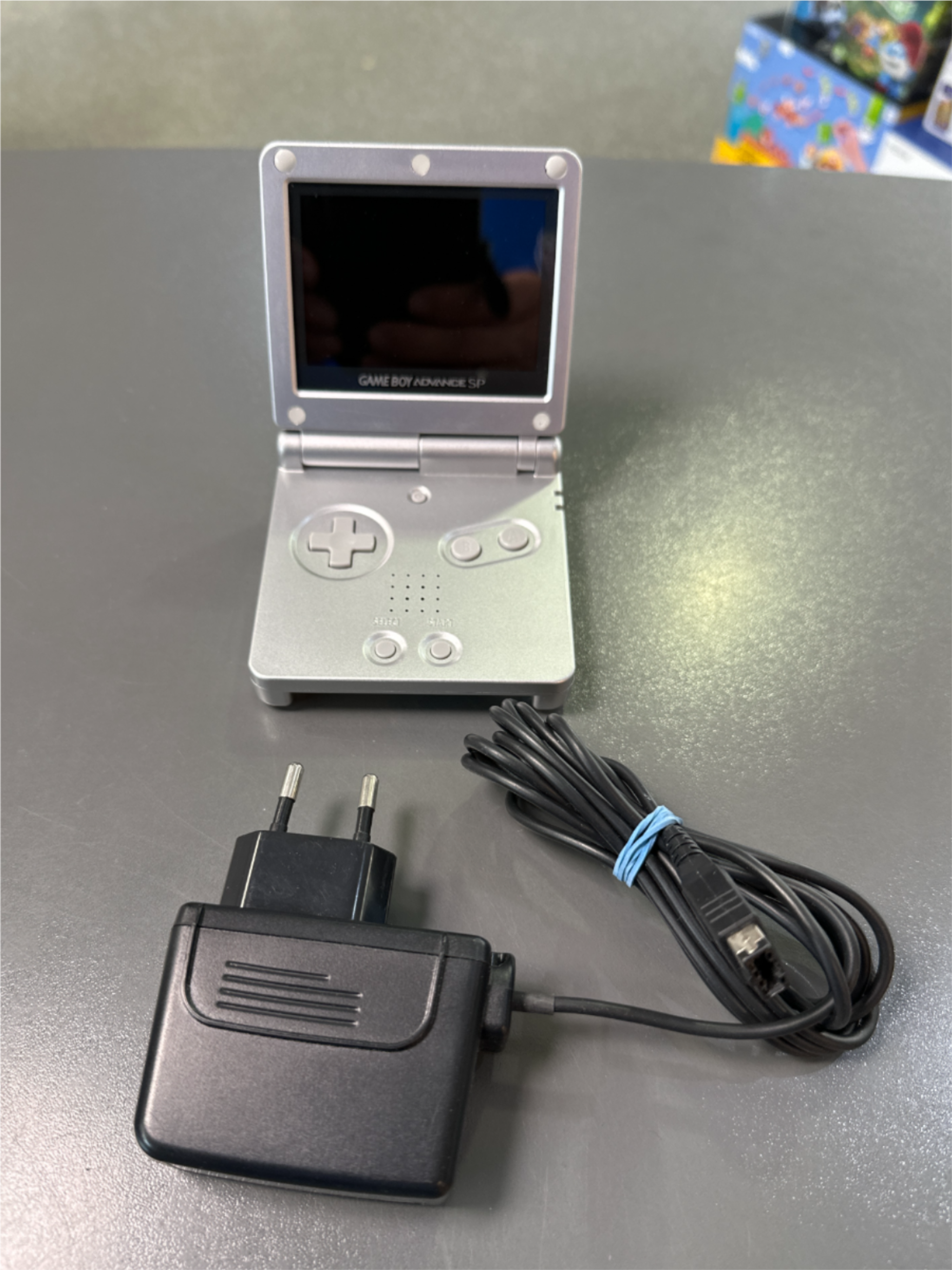Nintendo Game Boy Advance SP - Silber mit Netzteil *gebraucht