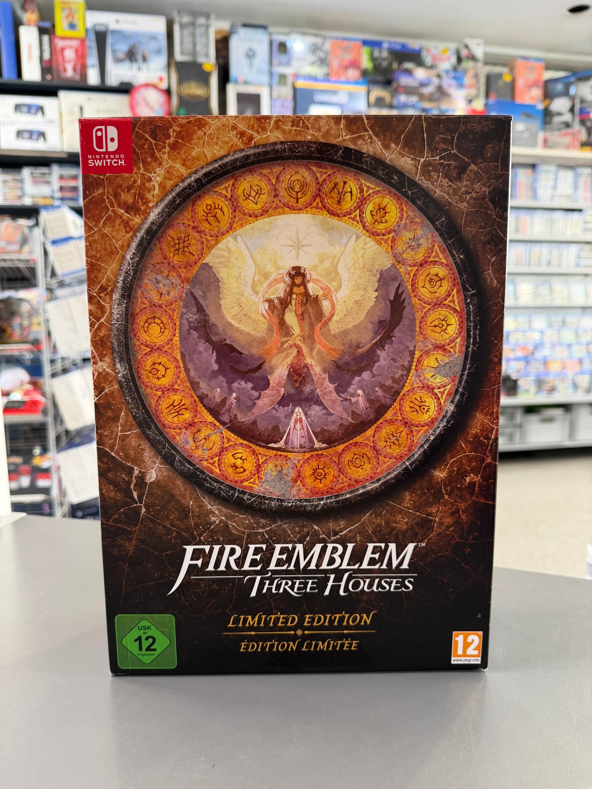 Fire Emblem: Three Houses Limited Edition Nintendo Switch *gebraucht neuwertig