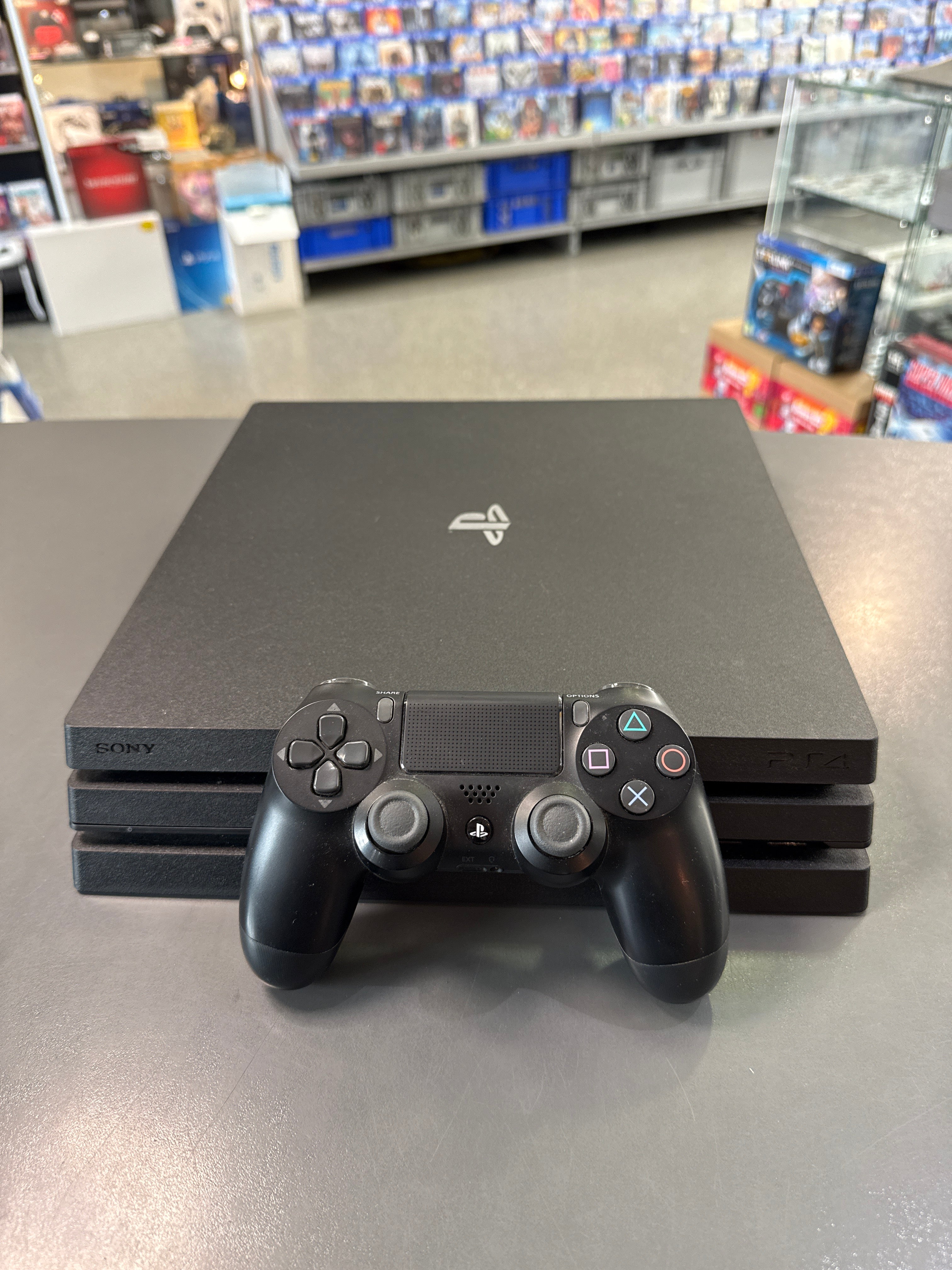 Playstation 4 Pro Konsole black Sony 1TB *Gebraucht