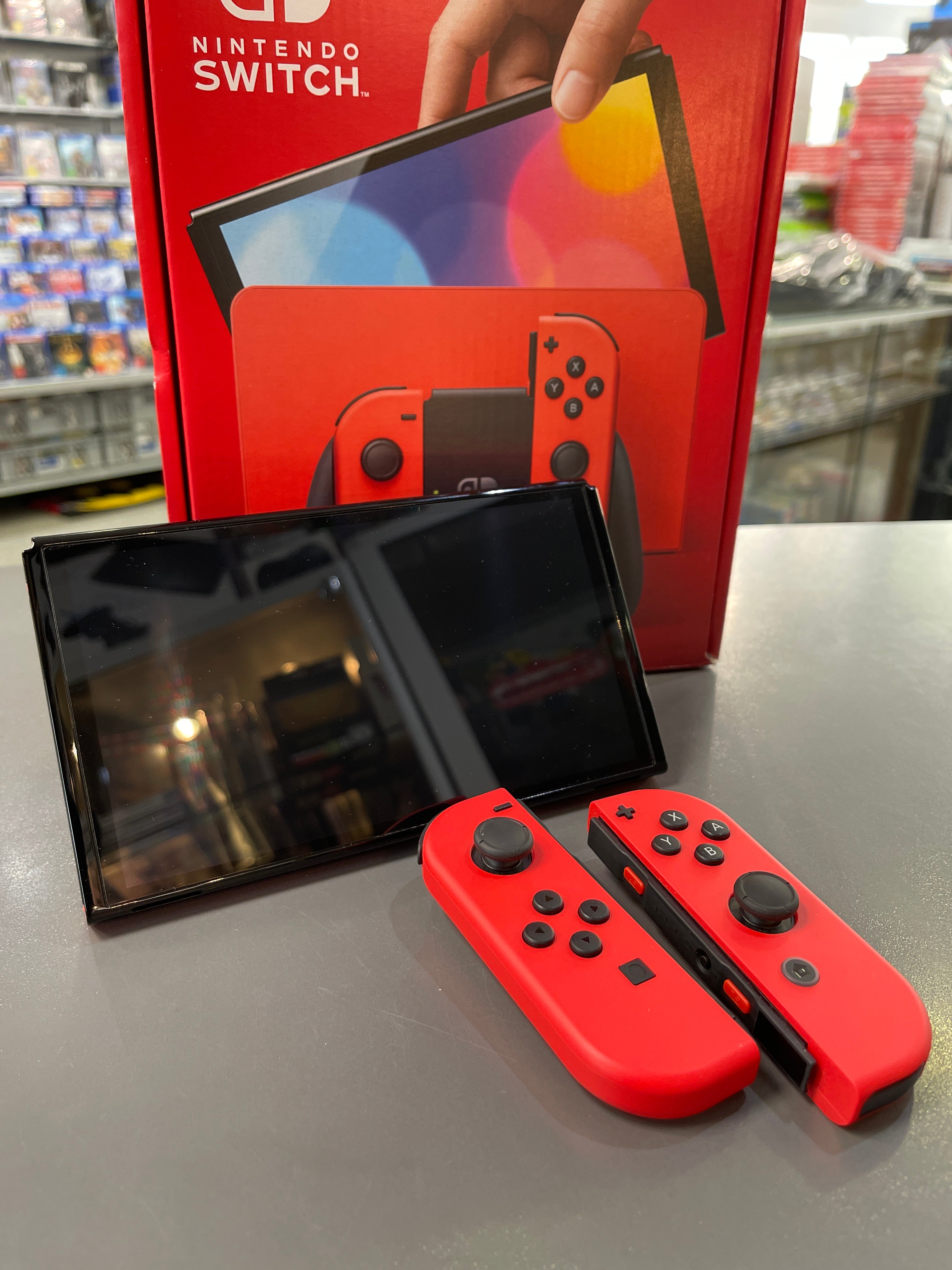 Nintendo Switch (OLED-Modell) - Mario-Edition (rot) *gebraucht*