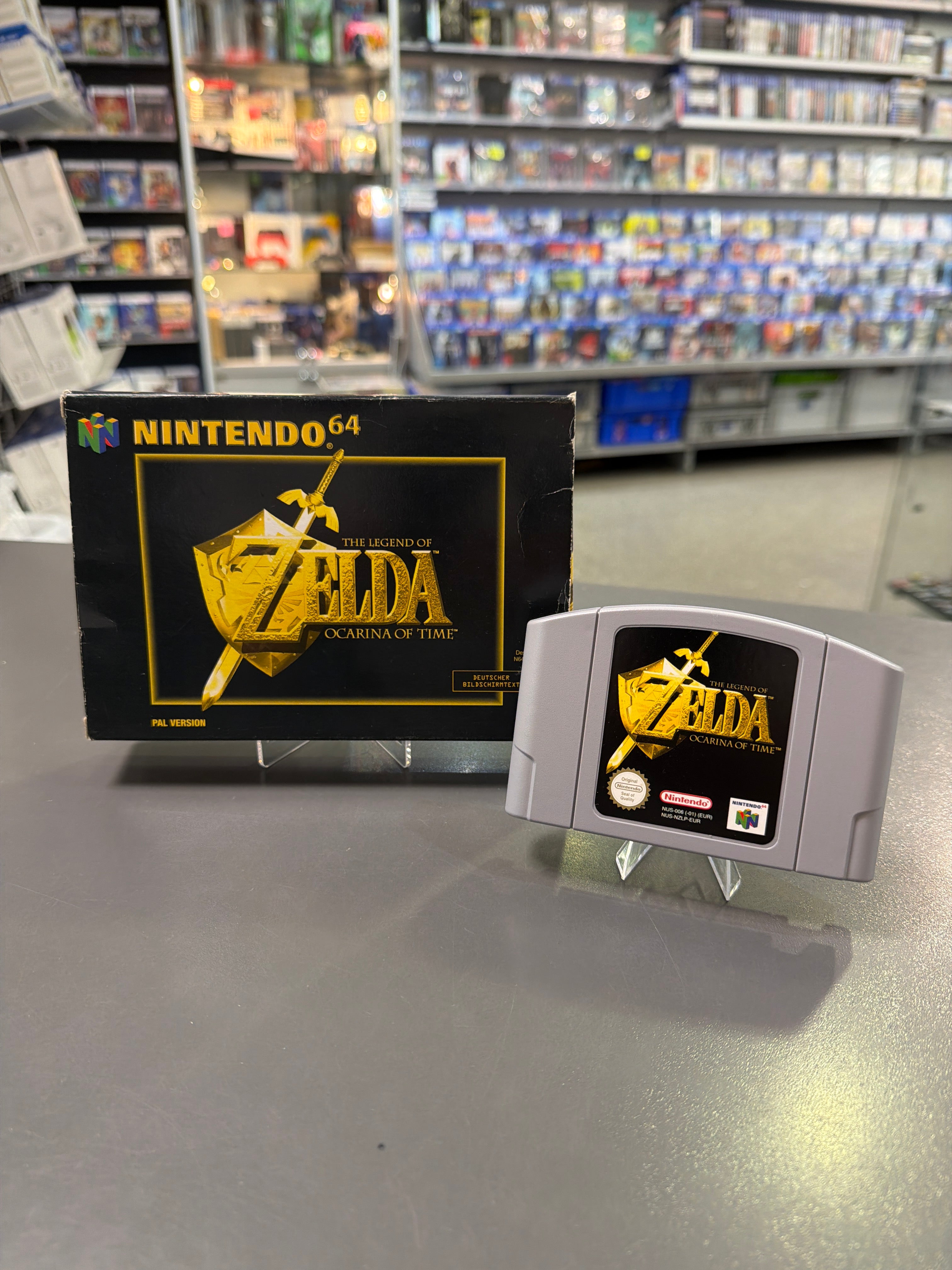 Gebrauchtes Nintendo 64 Spiel The Legend of Zelda Ocarina of Time komplett mit Originalverpackung und Anleitung, geprüft und funktionsfähig