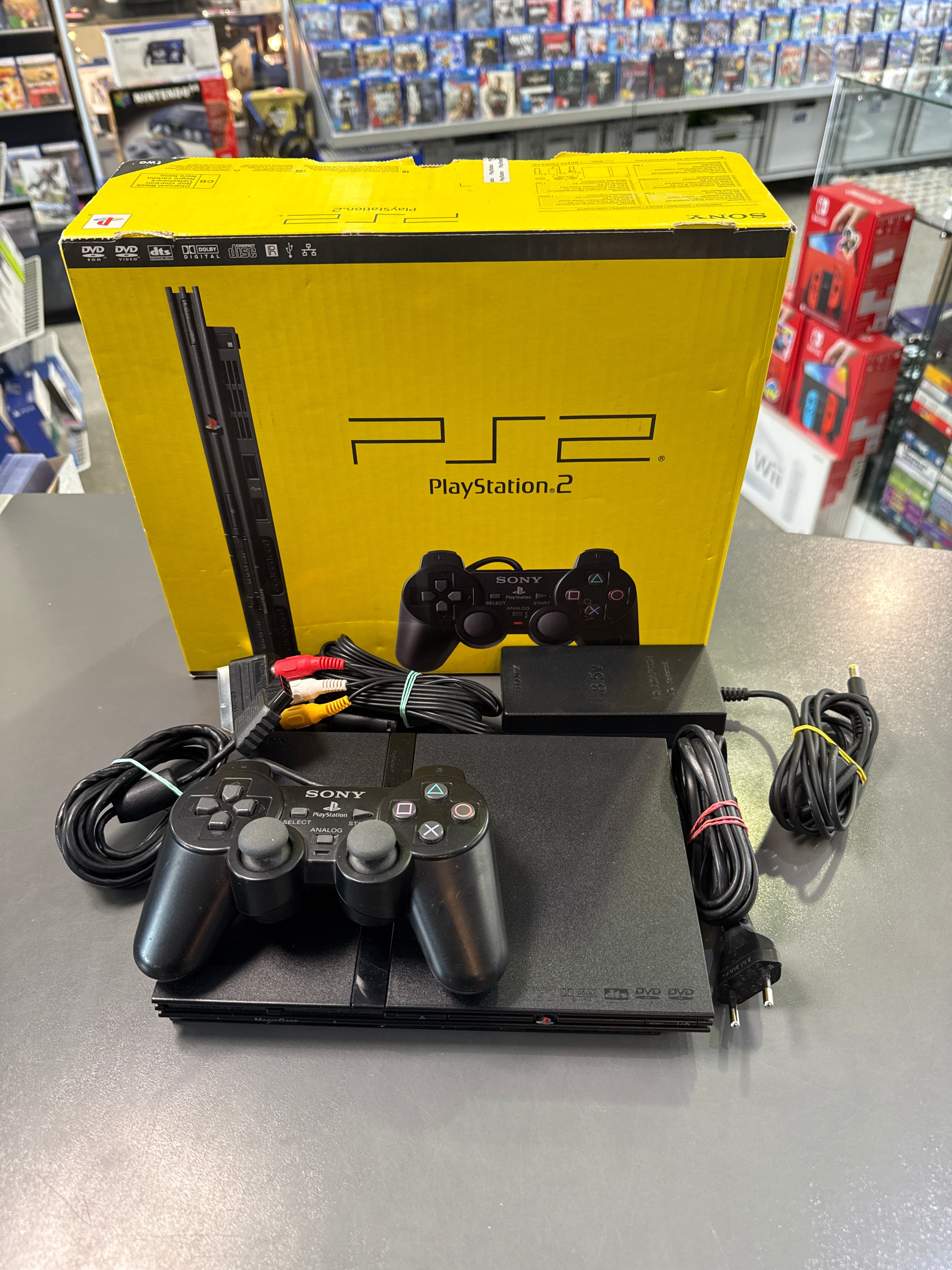 PlayStation 2 Slim Konsole schwarz mit DualShock Controller im Originalkarton gebraucht