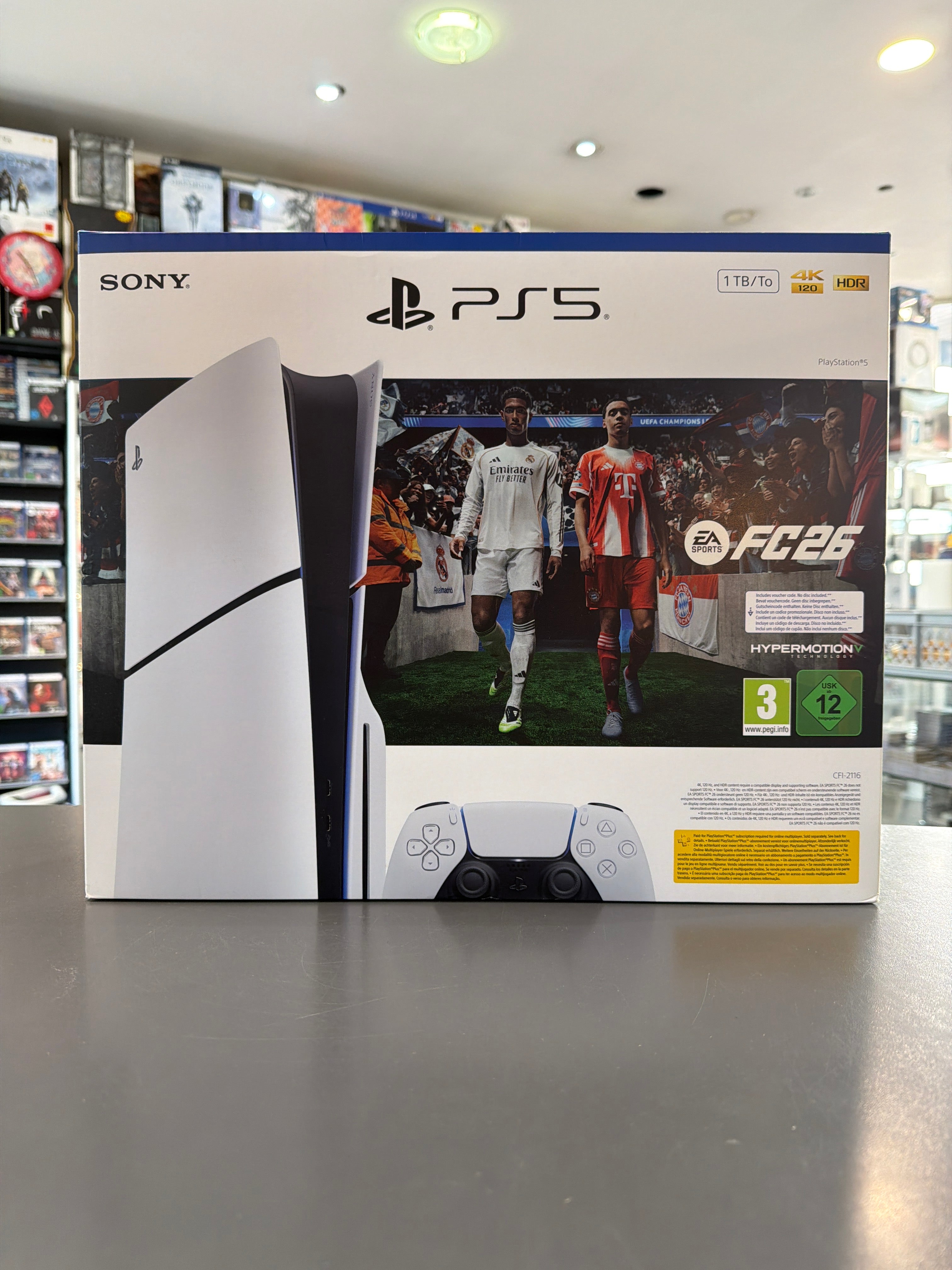 PlayStation 5 Laufwerk-Edition 825 GB mit EA SPORTS FC 26 Bundle neuwertig
