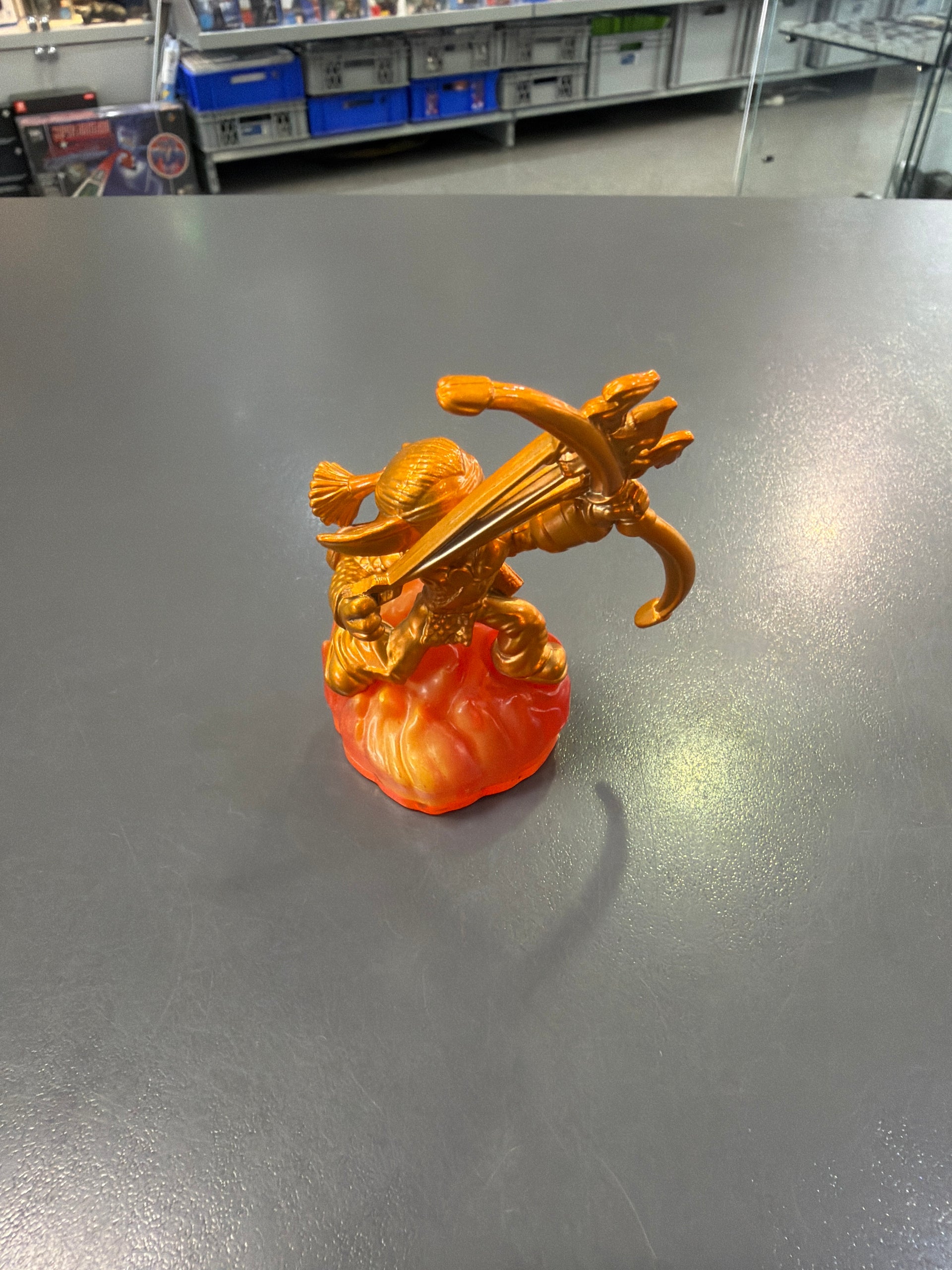Activision Skylanders Giants Flameslinger Figur Gold Version – besondere goldene Skylanders-Sammelfigur für Fans, Sammler, Vitrine und kompatible Skylanders-Spiele